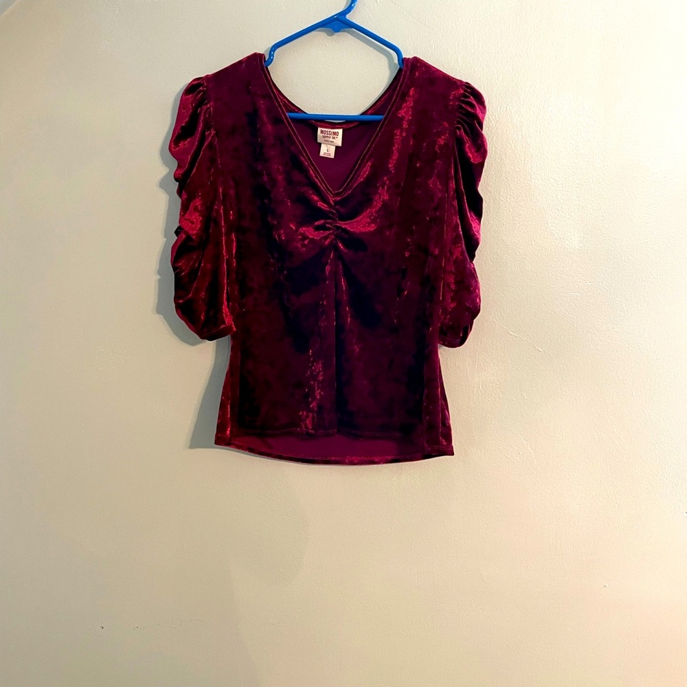 10 DOLLAR SALE ON EVERYTHING: Beautiful Red Velvet Half Sleeve Top